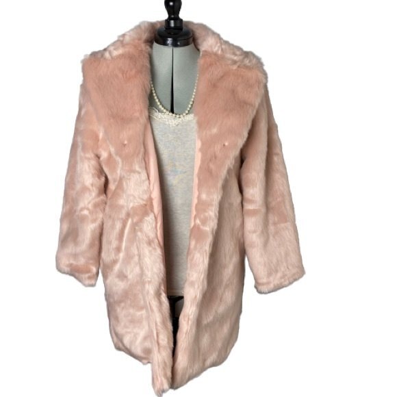 NWT LANSHIFEI Soft Pink Faux Fur Coat Punk Rock Winter Size Med - Picture 1 of 11